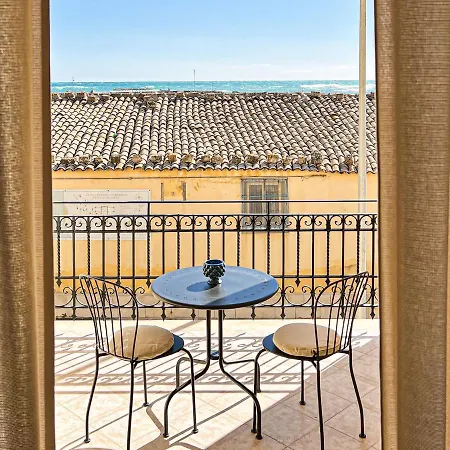 Calauriia Apartments Marzamemi Exterior photo