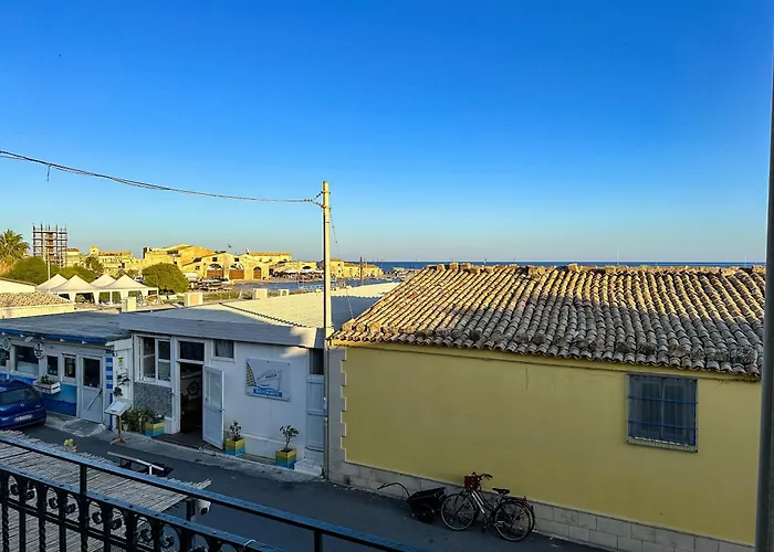 Calauriia Apartments Marzamemi