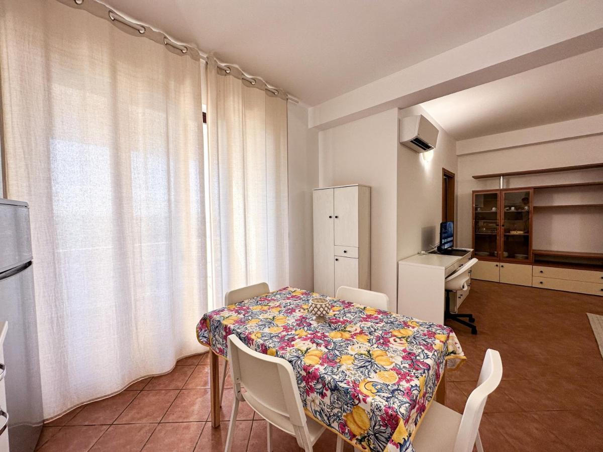 Apartment Calauriia *